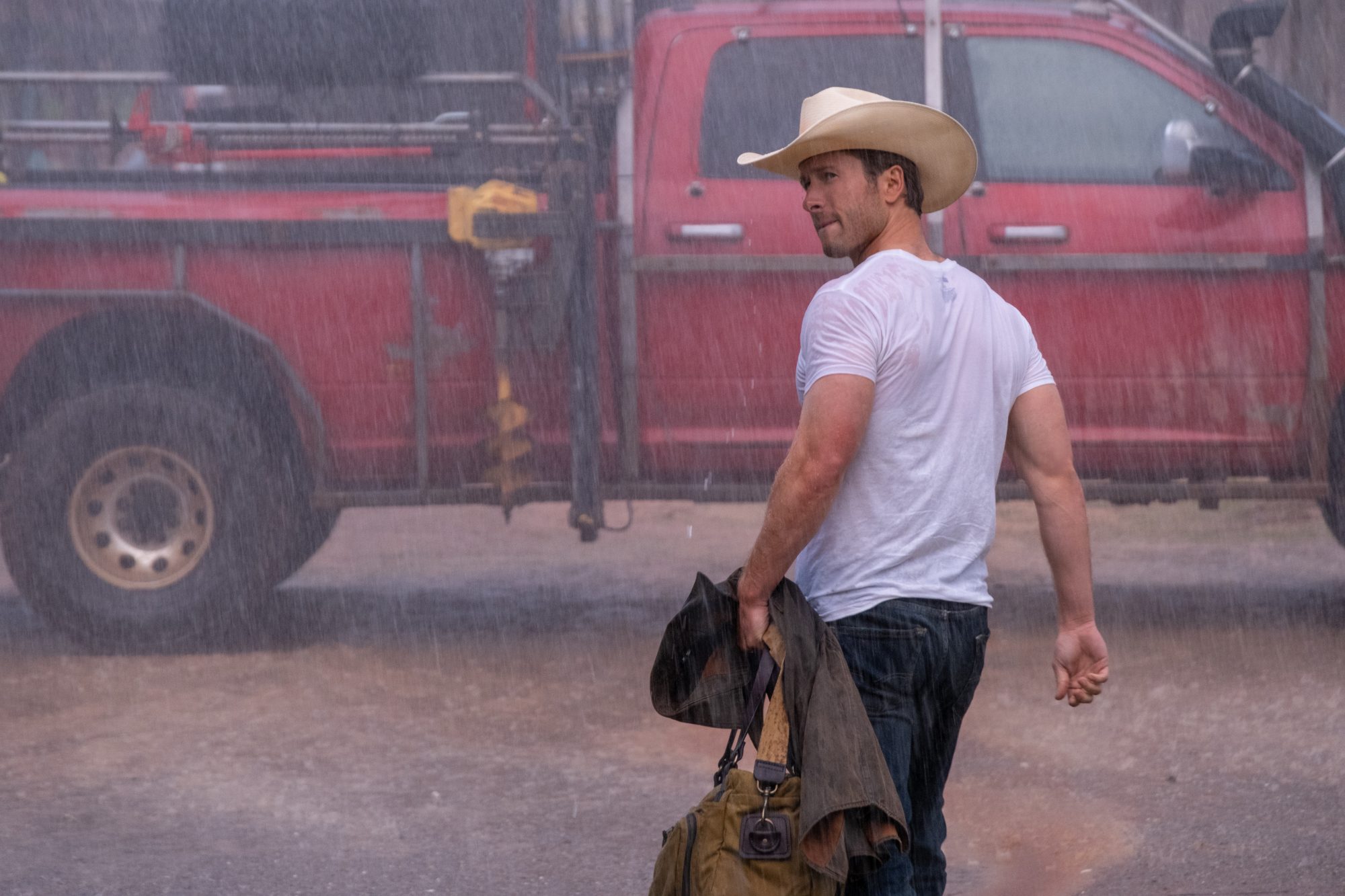 Glen Powell as Tyler in Twisters, directed by Lee Isaac Chung.