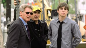 HOLLYWOOD HOMICIDE, Harrison Ford, director Ron Shelton, Josh Hartnett on the set, 2003, (c) Columbia/courtesy Everett Collection