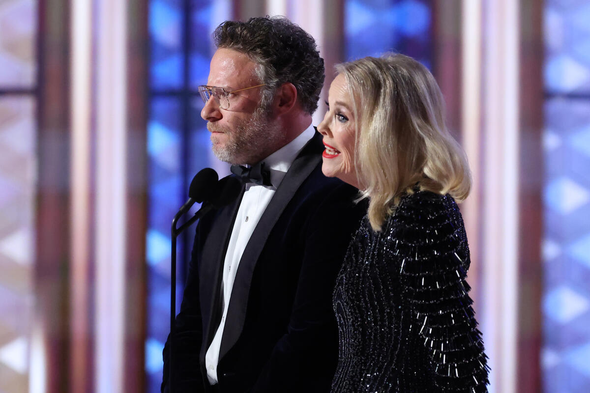 Seth Rogen, Catherine O'Hara during the 82nd Annual Golden Globes held at The Beverly Hilton on January 05, 2025 in Beverly Hills, California.