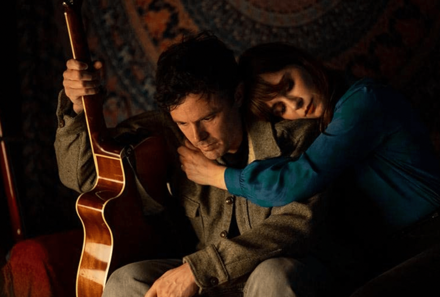 Casey Affleck and Zooey Deschanel in "Dreamin' Wild"